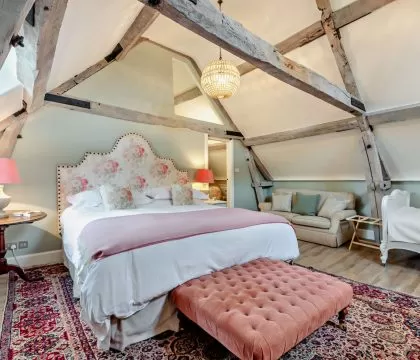 Rectory Barn Master Bedroom - StayCotswold