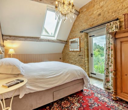 Rectory Barn Bedroom 2 - StayCotswold