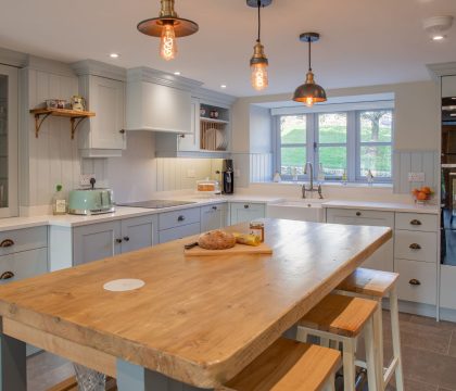 Gardners Cottage Kitchen - StayCotswold