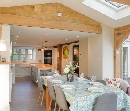 Gardners Cottage Dining Area - StayCotswold