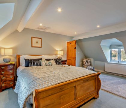 Ivycroft Cottage Master Bedroom - StayCotswold