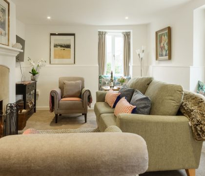 Clares Cottage Sitting Room - StayCotswolds