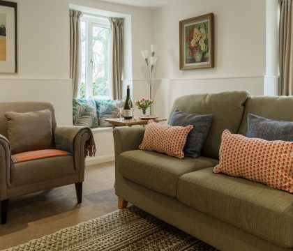 Clares Cottage Sitting Room - StayCotswolds