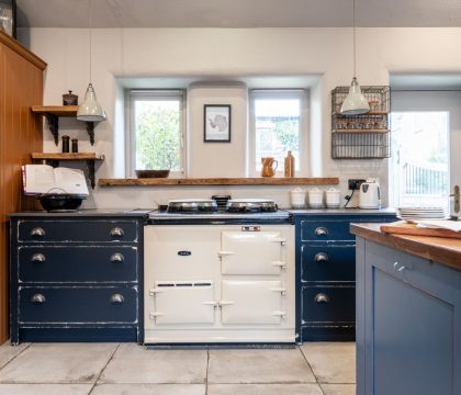 Pinkney House Kitchen - StayCotswold