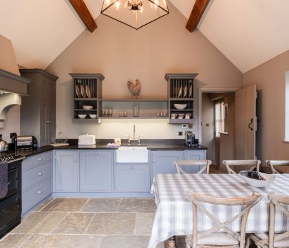 Dovecote Cottage Kitchen - StayCotswold