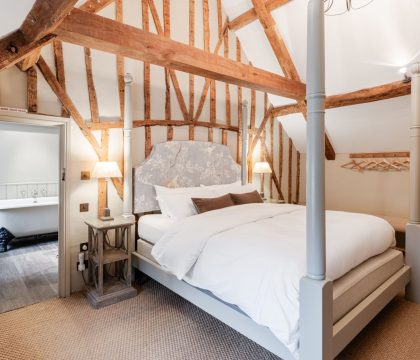 Dovecote Cottage Master Bedroom - StayCotswold