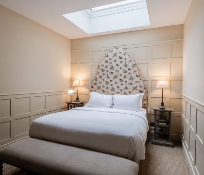 Dovecote Cottage Bedroom - StayCotswold