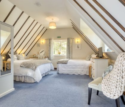 Manor Close Cottage Master Bedroom - StayCotswold