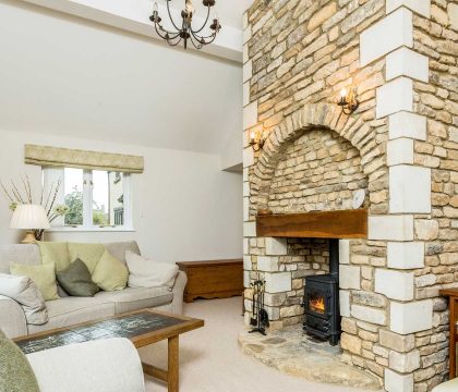 Twigs Sitting Room - StayCotswold