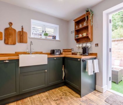 Shakespeare Cottage Kitchen - StayCotswold