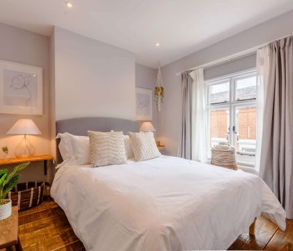 Shakespeare Cottage Bedroom 3 - StayCotswold
