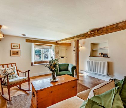 Bea's Cottage Sitting Room - StayCotswold