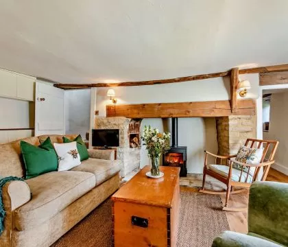 Bea's Cottage Sitting Room - StayCotswold