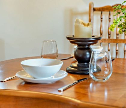 Bea's Cottage Dining Room - StayCotswold