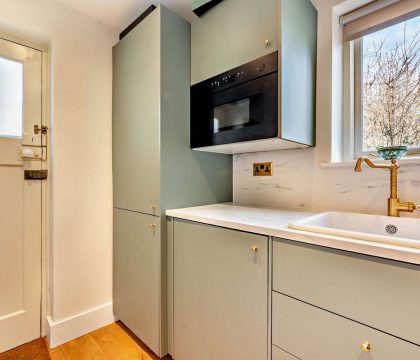 Bea's Cottage Kitchen - StayCotswold