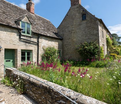 Bea's Cottage - StayCotswold