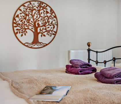 The Old School House Master Bedroom - StayCotswold