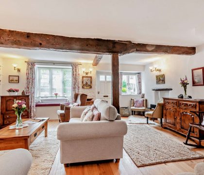 Nepenthe Sitting Room - StayCotswold