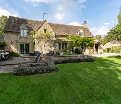Causeway Cottage Garden - StayCotswold