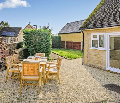Ways End Garden - StayCotswold