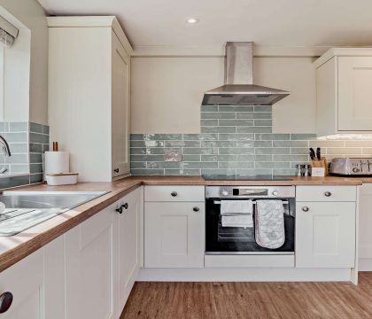 Ways End Kitchen - StayCotswold