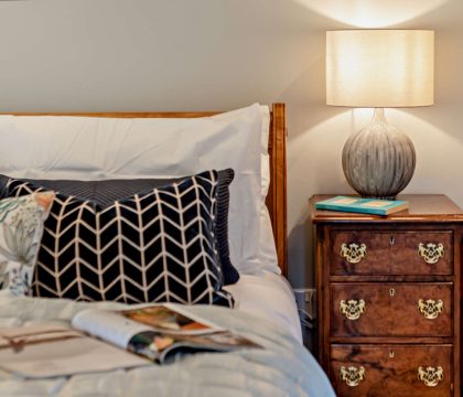 Ivycroft Cottage Master Bedroom - StayCotswold