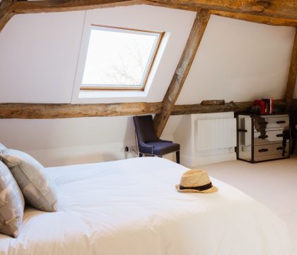 Yew Tree Farm Bedroom 6 - StayCotswold
