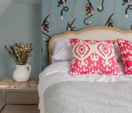 Yew Tree Farm Bedroom 3 - StayCotswold