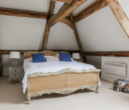 Yew Tree Farm Bedroom 5 - StayCotswold