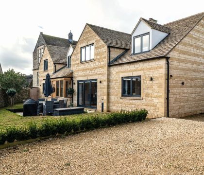Nursery End House Garden - StayCotswold