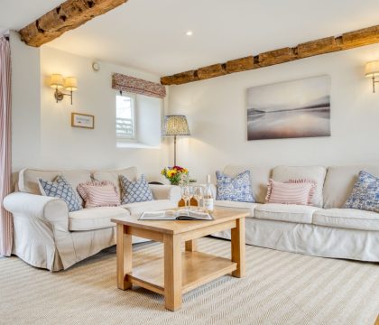 Punch Barn Sitting Room - StayCotswold