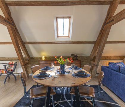 The Granary at Oriel Farm Dining Area - StayCotswold