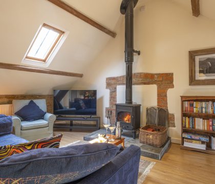 The Granary at Oriel Farm Sitting Area - StayCotswold