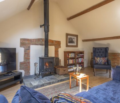 The Granary at Oriel Farm Sitting Area - StayCotswold