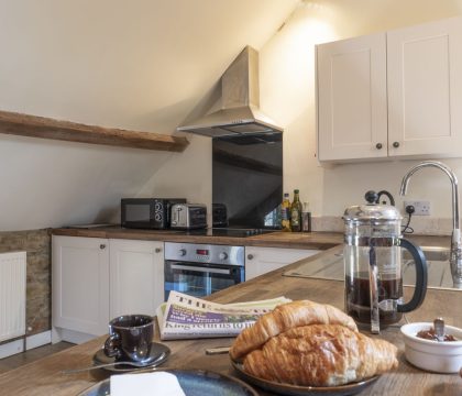 The Granary at Oriel Farm Kitchen Area - StayCotswold