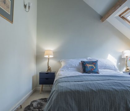 The Granary at Oriel Farm Bedroom 2 - StayCotswold
