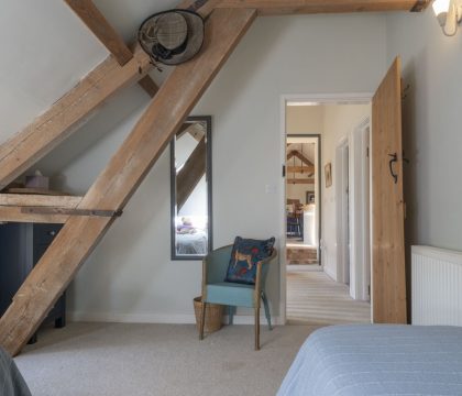 The Granary at Oriel Farm Bedroom 2 - StayCotswold