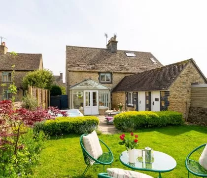 2 Bottom End Garden - StayCotswold