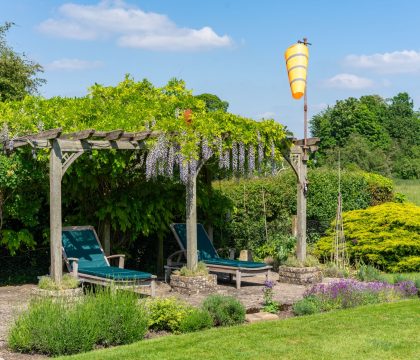 Twigs Garden - StayCotswold
