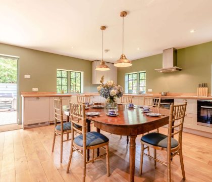 Brook Cottage Kitchen - StayCotswold