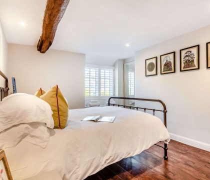 Cross Keys Cottage Bedroom 5 - StayCotswold
