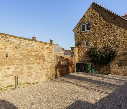 Gardners Cottage Parking - StayCotswold