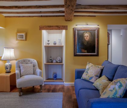 Gardners Cottage Snug - StayCotswold