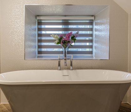 Gardners Cottage Master Bedroom Ensuite - StayCotswold