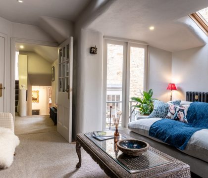 Pinkney House Snug - StayCotswold