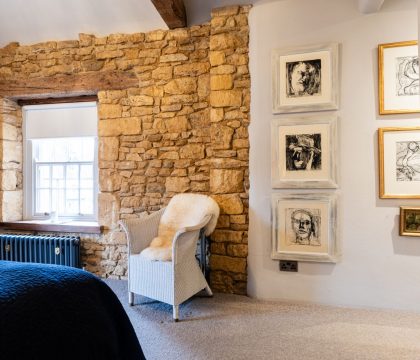 Pinkney House Master Bedroom - StayCotswold