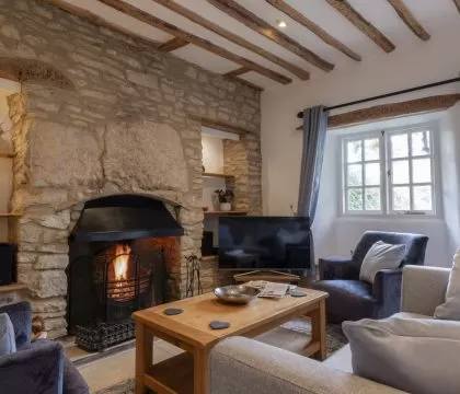 Lilac Cottage Sitting Room - StayCotswold