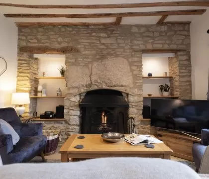 Lilac Cottage Sitting Room - StayCotswold
