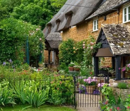 The Glen, Ilmington Garden - StayCotswold