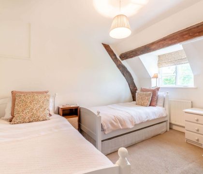 Norman Chapel Bedroom 3 - StayCotswold